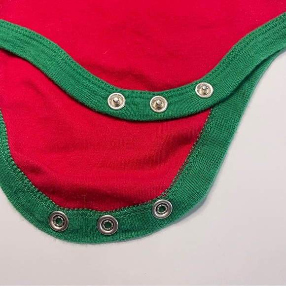 0-3 Month Red and Green My Very First Christmas Onesie Long Sleeve PRELOVED - Picture 5 of 6